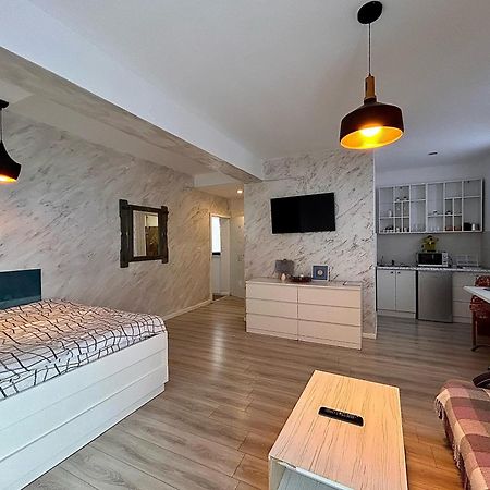 Teodoroiu Nr. 5 Aparthotel Craiova Kültér fotó