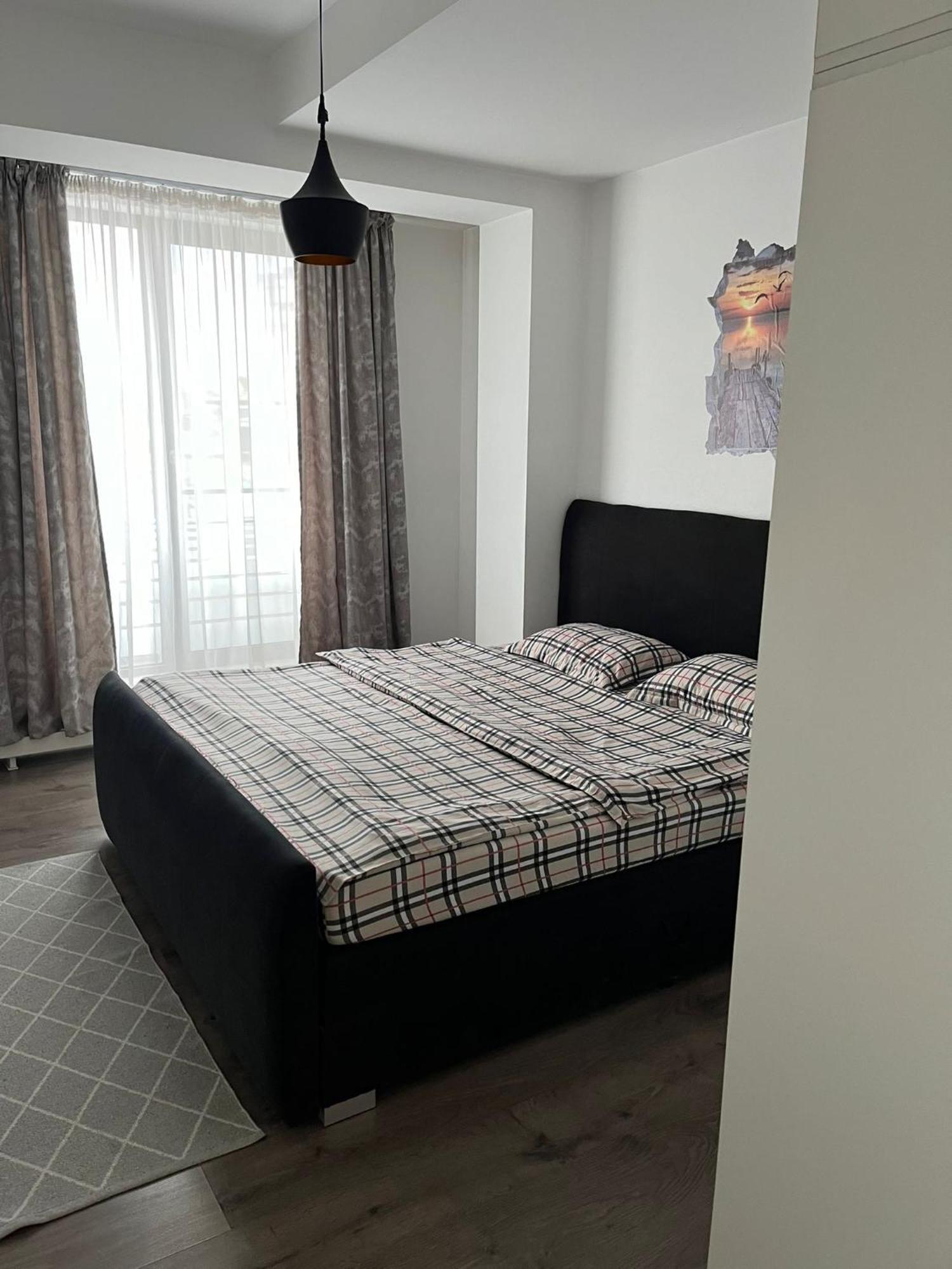 Teodoroiu Nr. 5 Aparthotel Craiova Kültér fotó