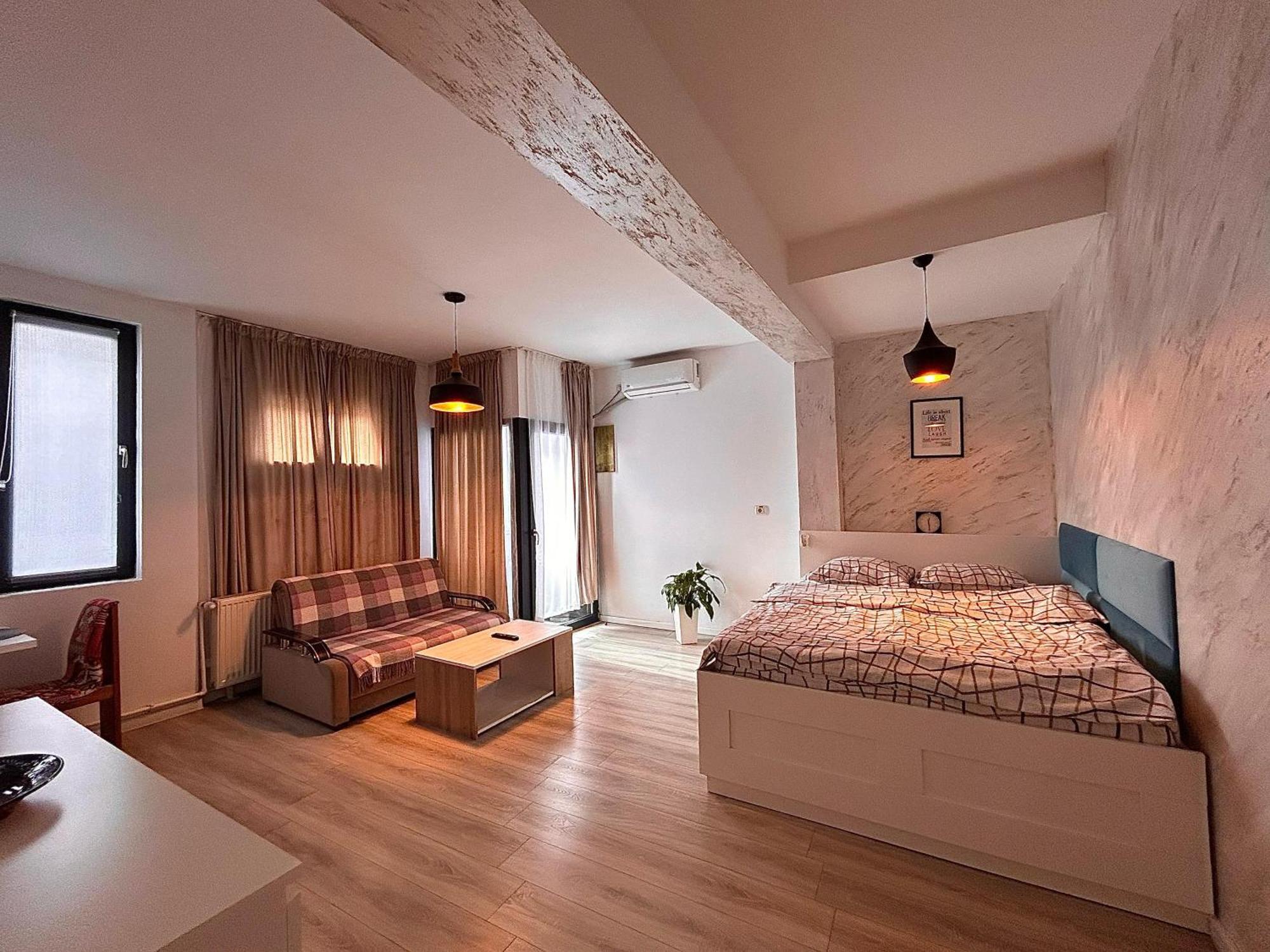 Teodoroiu Nr. 5 Aparthotel Craiova Kültér fotó