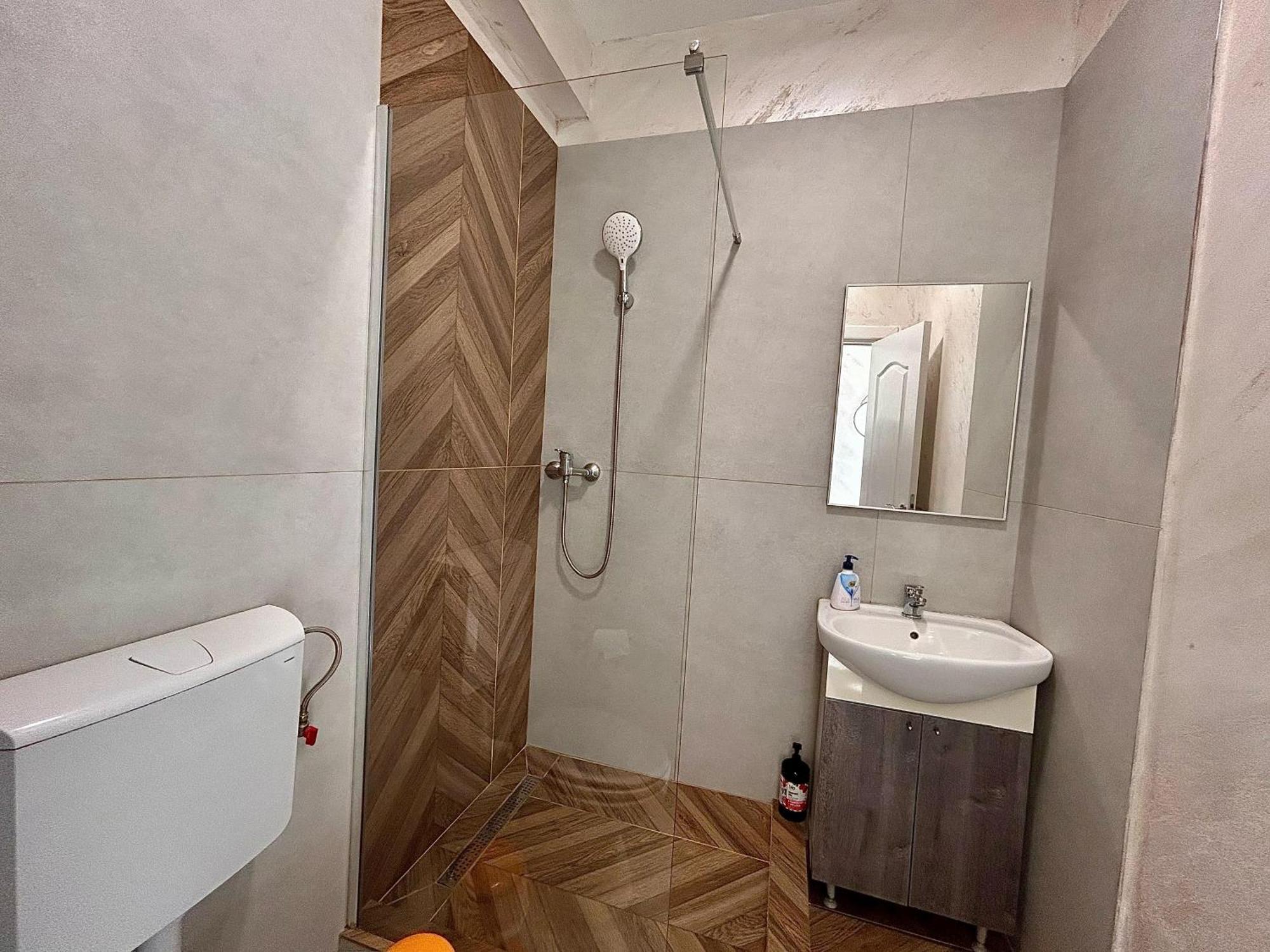 Teodoroiu Nr. 5 Aparthotel Craiova Kültér fotó