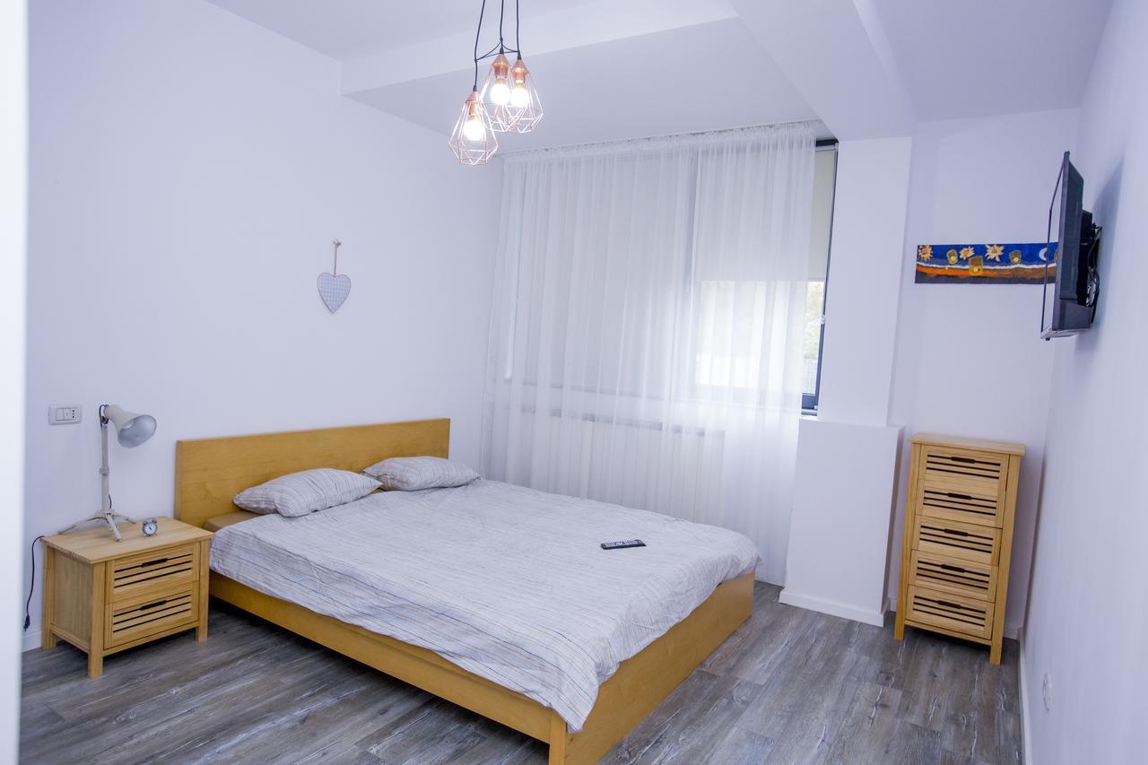 Teodoroiu Nr. 5 Aparthotel Craiova Kültér fotó
