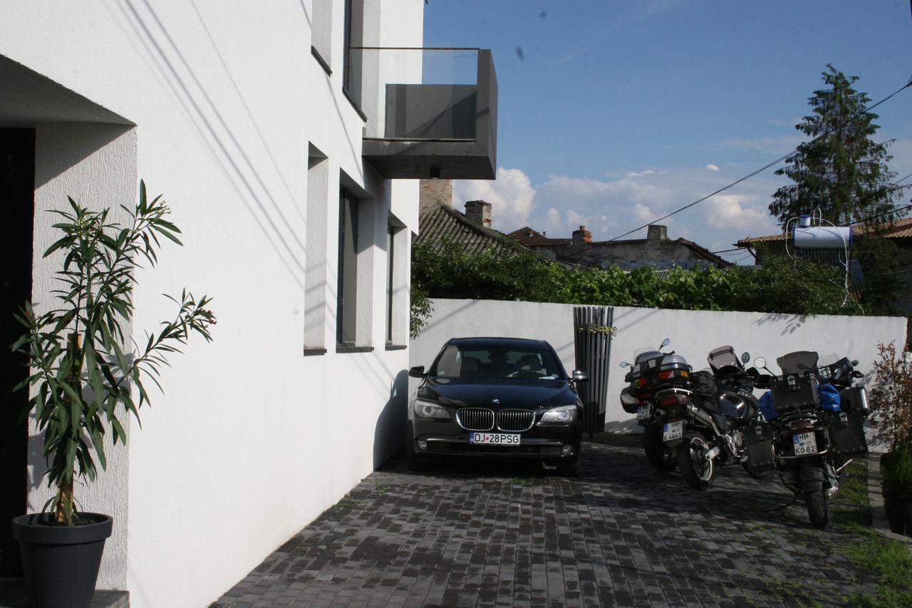 Teodoroiu Nr. 5 Aparthotel Craiova Kültér fotó